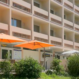 Best Western Hôtel des Thermes - Balaruc les Bains Sète, хотел в Баларюк-ле-Бен