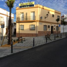 Hostal San Pedro, hotel in Sanlúcar la Mayor