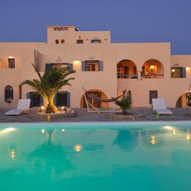 Parian Holiday Villas, viešbutis mieste Pounda