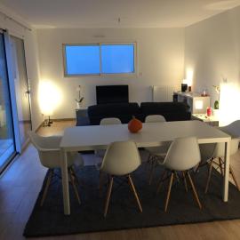 Maison Jardin De La Baie - Parking - Jardin Clos - Douarnenez、ドゥアルヌネのホテル