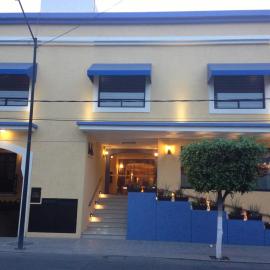 Hotel CR Tehuacan – hotel w mieście Tehuacán