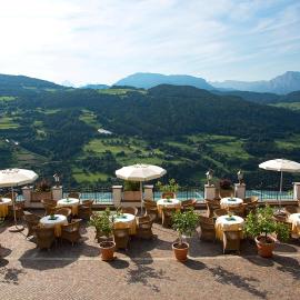 Berglandhotel Untertheimerhof, hotel u gradu 'Villandro'