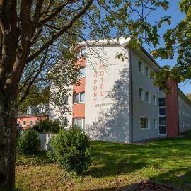 Bergers Airporthotel Memmingen, מלון בMemmingerberg