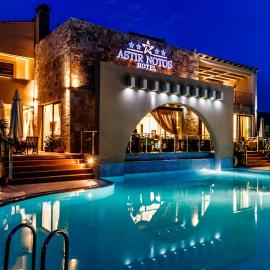 Astir Notos, hotell i Potos