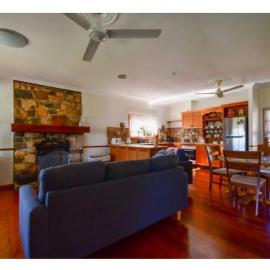 Lakefront holiday villa
