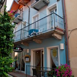 Hotel Bettina, хотел в Мергоцо