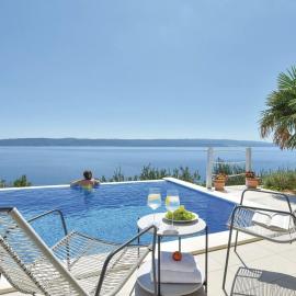 5 stars 2 bedrooms villa BLUE DREAM village Pisak Croatia, hotel em Pisak