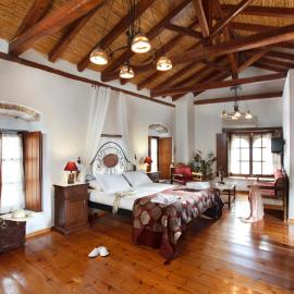 Pietra Suite