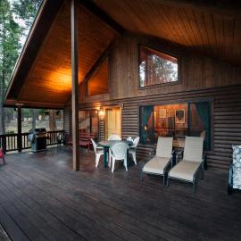 24 Wawona Cabin