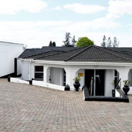 Shoes Guest House: Mthatha şehrinde bir otel