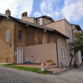 700enolocanda, hotel a Santa Giuletta
