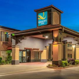 Quality Inn Forest Hill - Fort Worth South, hotel a Forest Hill