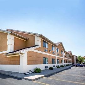 Quality Inn Monee I-57, hotelli kohteessa Monee