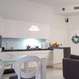 Apartamenty Lazurowy i Słoneczny z darmowym Parkingiem strzeżonym, ξενοδοχείο σε Jelenia Góra