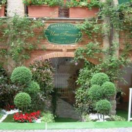 Una Franca Camere Di Charme, hotel en Biella