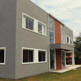 Rosa Surf Hostel & Food, hotel u gradu Praja do Roza