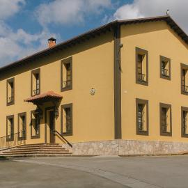 Centro Río Lobos, hotel in Hontoria del Pinar