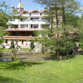 Hotel Paradise Place, hotel en Kalofer