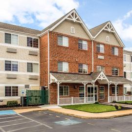 MainStay Suites Greenville Airport, hotel din Greer