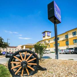 Sleep Inn & Suites Gonzales near Palmetto State Park, hotel in Gonzales