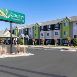 Quality Inn & Suites Ashland near Kings Dominion، فندق في آشلاند