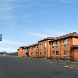 Quality Inn Summersville - New River Area, готель у місті Саммерсвілл