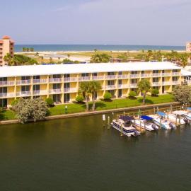 Treasure Island Hotel and Marina, viešbutis mieste St Pete Beach