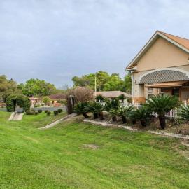Quality Inn near Manatee Springs State Park, hotelli kohteessa Chiefland
