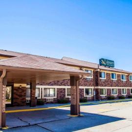Quality Inn & Suites Champaign North - Urbana, hotel sa Champaign