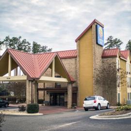 Comfort Inn & Suites Fuquay Varina, hotel em Fuquay-Varina