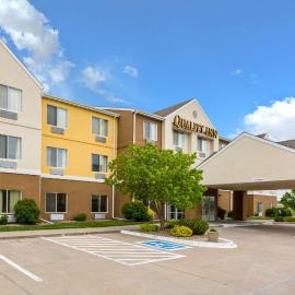Quality Inn Kearney South, hotelli kohteessa Kearney