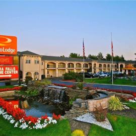 Econo Lodge at the Falls North, hótel í Niagara Falls
