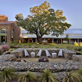 Cavalry Court, by Valencia Hotel Collection, hotel a College Station