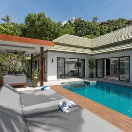 Karon Beach Pool Villa - Sha Extra Plus, hotell i Karon Beach
