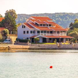 Villas Kampor, khách sạn ở Kampor