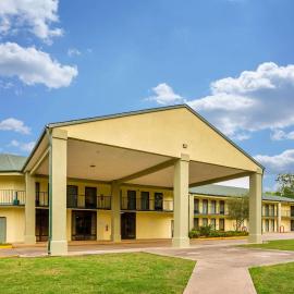 Quality Inn Heber Springs、Heber Springsのホテル