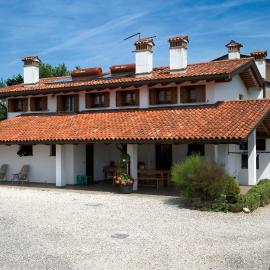 Al Confine, hotel en Cormòns