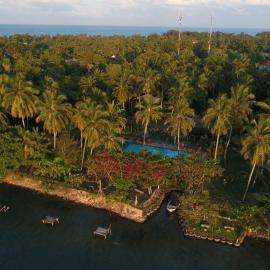 Riviera Resort, hotel in Batticaloa