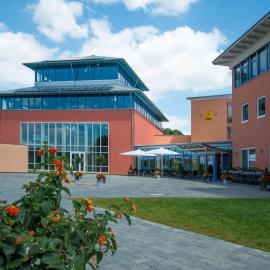 JUFA Hotel im Brückenkopfpark - Jülich, hotel in Jülich
