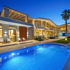 Lobelia Luxury Suites, hotel a Chrysi Ammoudia