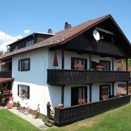 Haus Anton, хотел в Цвизел