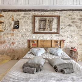 Le Mas Des Papillons chambre d'hôtes B&B, hotel in Fargues