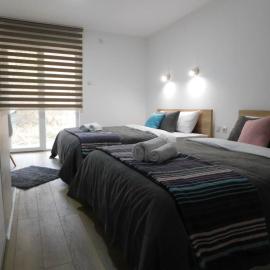 Vila Vrh, hotel din Crni Vrh