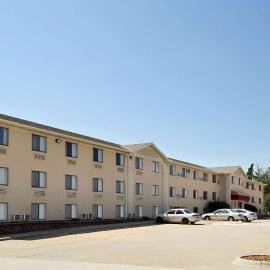Super 8 by Wyndham Lincoln North, hotel en Lincoln