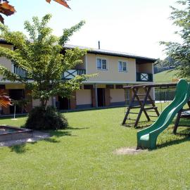 Ferienwohnungen am See, hotel a Obertrum am See