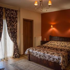 Andromeda Hotel Limni Plastira, hôtel à Koutsodímos
