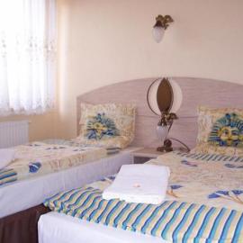 Hotel Faraon, hotell sihtkohas Kielce