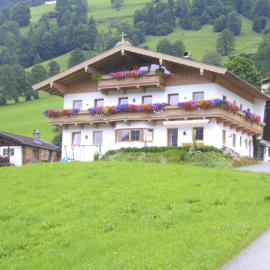 Bauernhof Hundbichl, hotel in Brixen im Thale