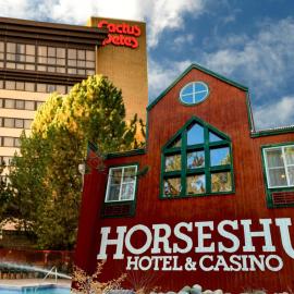 Cactus Petes Resort & Horseshu Hotel, hotel u gradu Jackpot