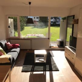 Central Garden-Mountain Apartment, hotel in Garmisch-Partenkirchen